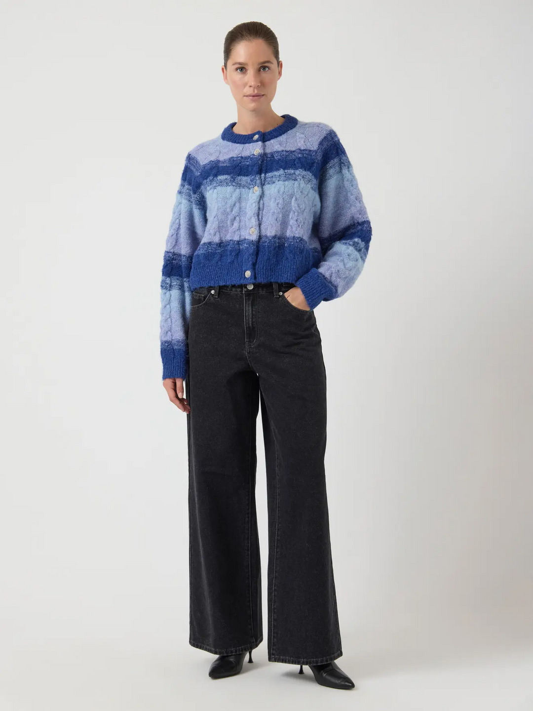 YASMegano LS Knit