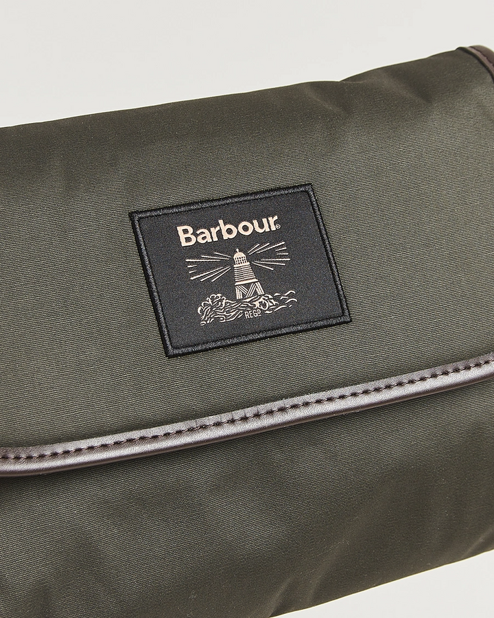 Wax hanging washbag