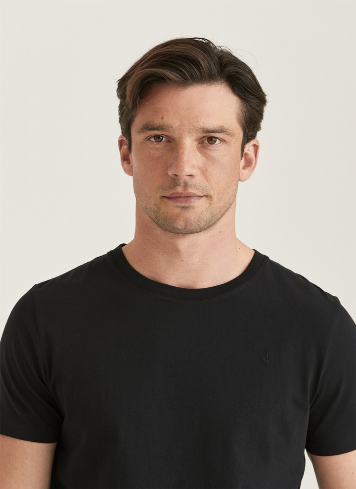 James Tee